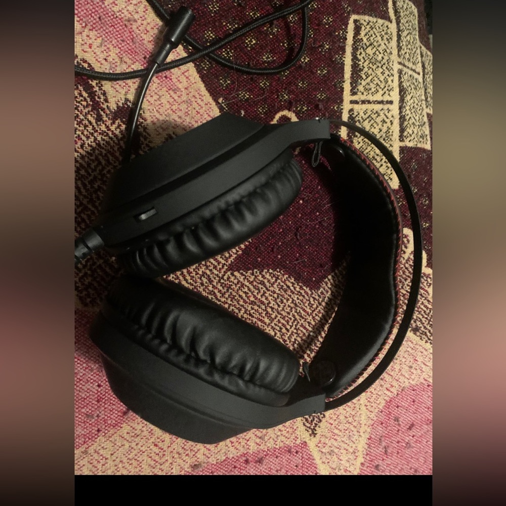 Gaming Headset Bundle - Picture 3 of 5